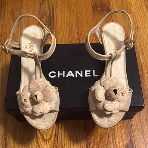 CHANEL - SIZE 37 - Women's Sandals